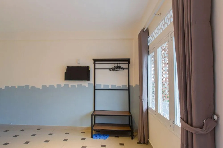 Oyo 569 Z Hotel