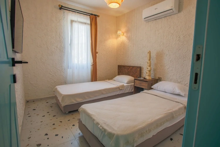 Standard Quadruple room with balcony and with sea view