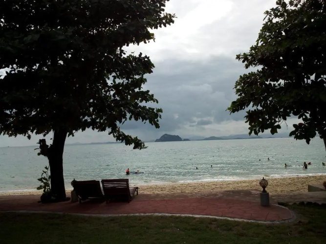 Yao Yai Beach Resort - SHA Extra Plus