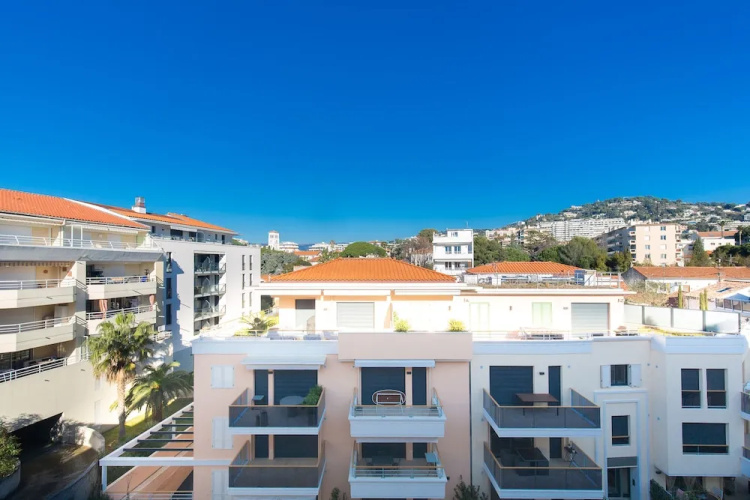 Vaneau Mediterranean Apartment