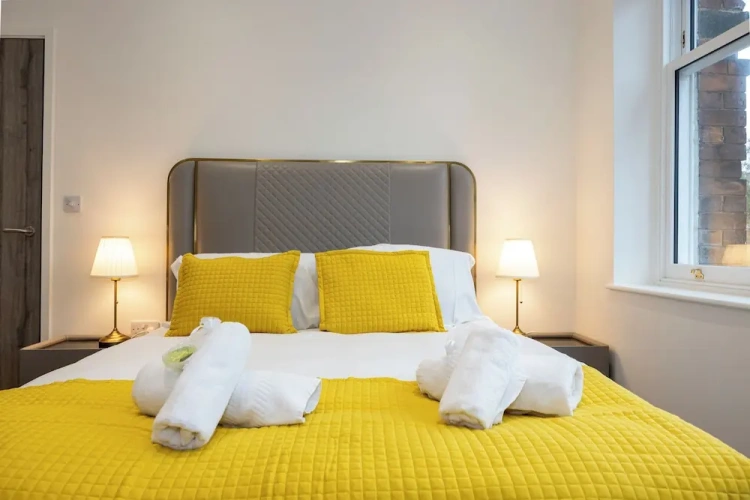 2 Bedrooms Deluxe Apartment with city view