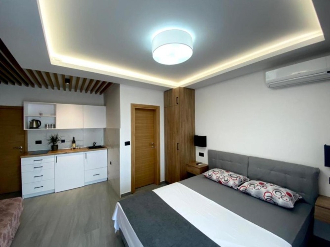 Studio with balcony and with sea view