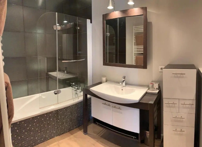 2 Bedrooms Cottage