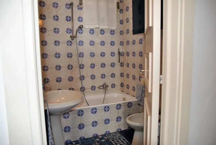 2 Bedrooms Cottage with balcony