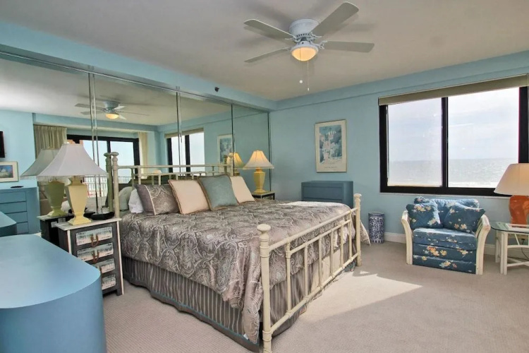 Broadmoor 304 - 2 Br condo