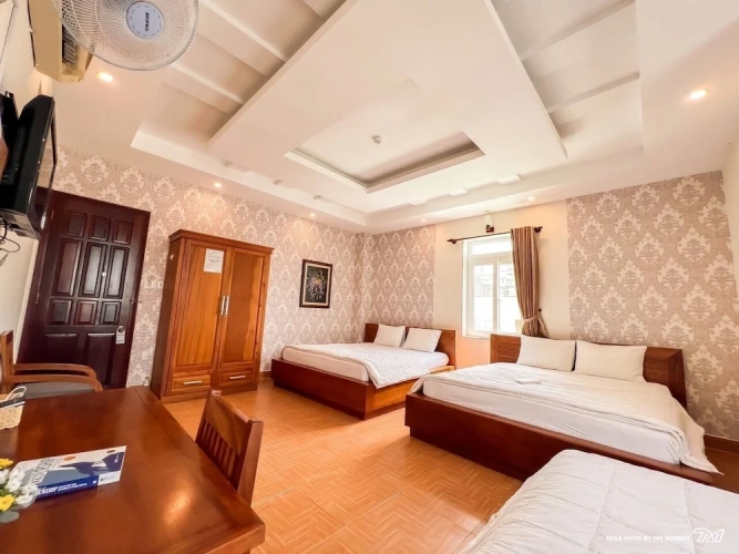 Standard Triple Family room