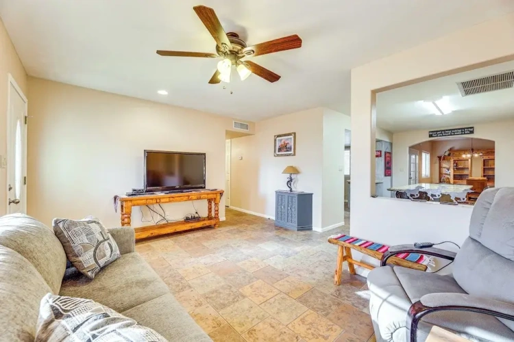 3 Bedrooms Cottage