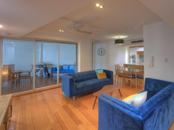 3 Bedrooms Apartment