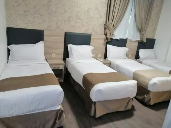 Hayah Grand Hotel