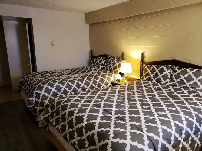 Caravan Motel