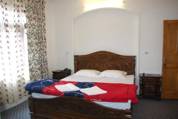 Hotel Harwan Resorts