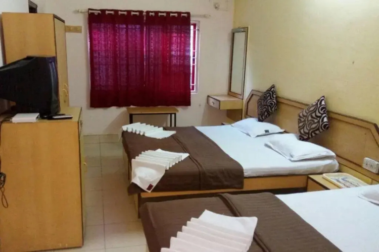 Hotel Sabharwal Inn