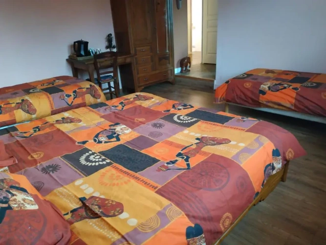 Standard Triple room