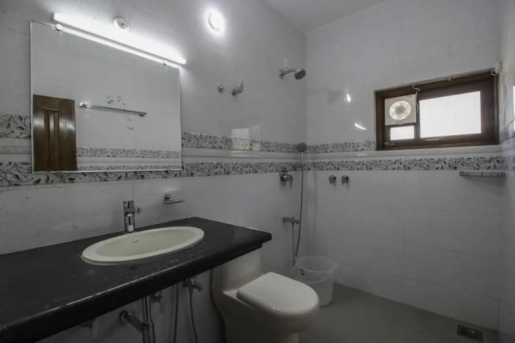 OYO 11014 Home Goa Spacious 2BHK Nerul
