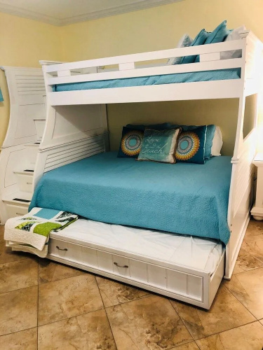 Gulf Shore Condo #311 - 2 Br condo by RedAwning