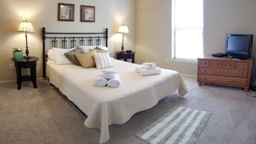BP211CP Bella Piazza - Three Bedroom Condo