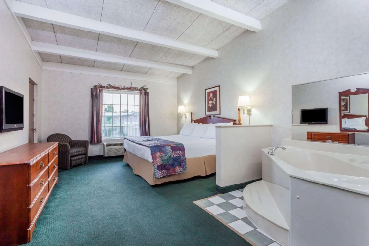 Deluxe Double Suite