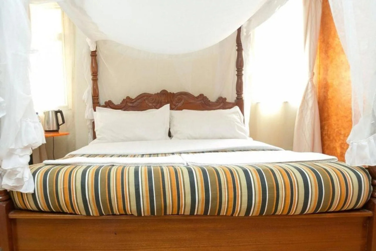 Upperhill Blueberry Hotel