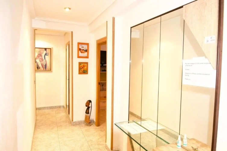 3 Bedrooms Apartment