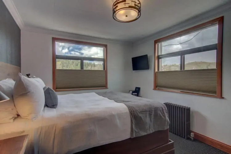 Hotel Bristol