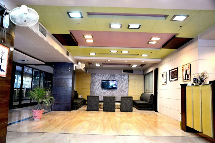 Hotel Arco Palace