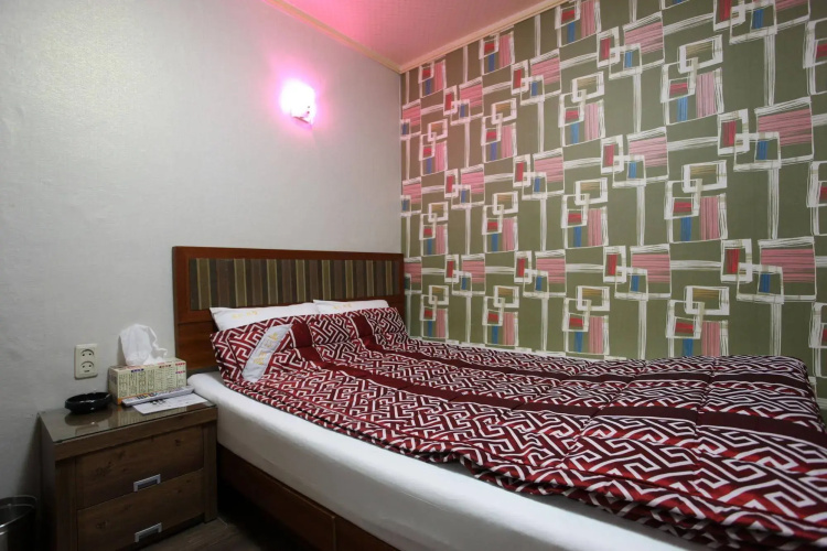 Yes Motel