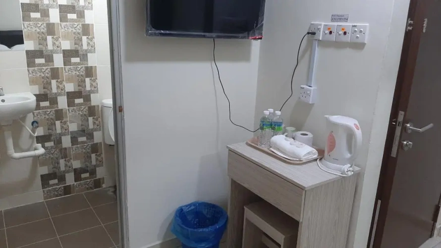 Standard Triple room with city view