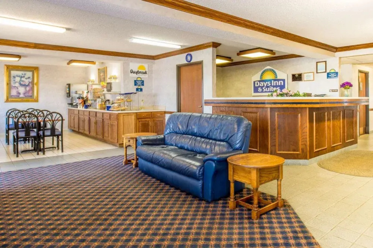 Days Inn Pontoon Beach