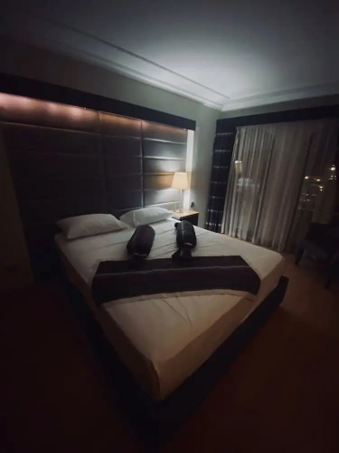 Standard Double room with partial sea view