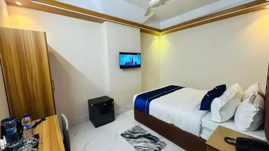 Hotel Blue Sky Mirpur