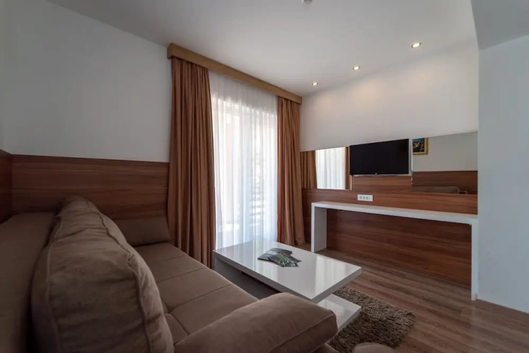 2 Bedrooms Deluxe Suite