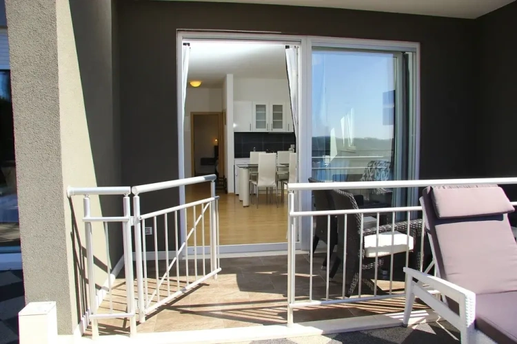 1 Bedroom Comfort Apartment with sea view