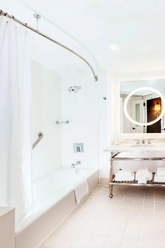 Standard Quadruple Club room