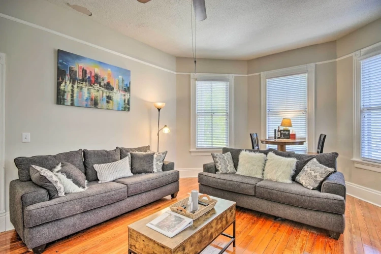 2 Bedrooms Apartment with balcony