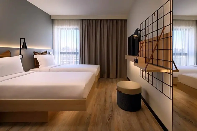 Standard room with city view