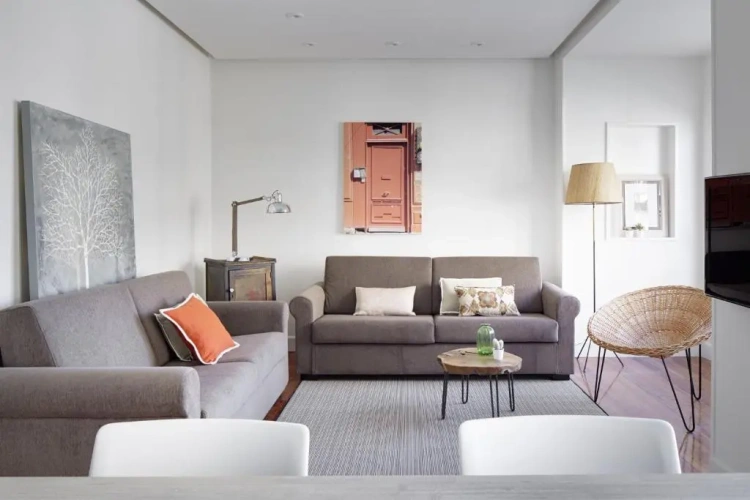 3 Bedrooms Apartment