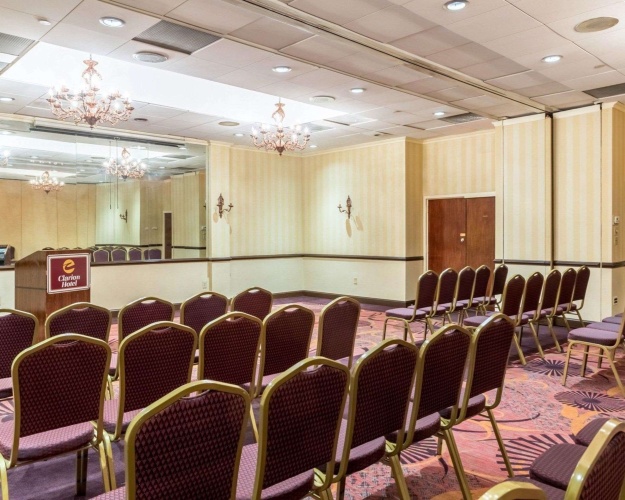 Clarion Hotel photo 17
