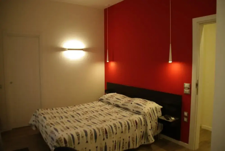 Travel House