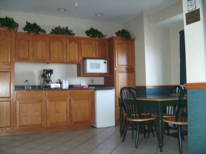 Astoria Inn