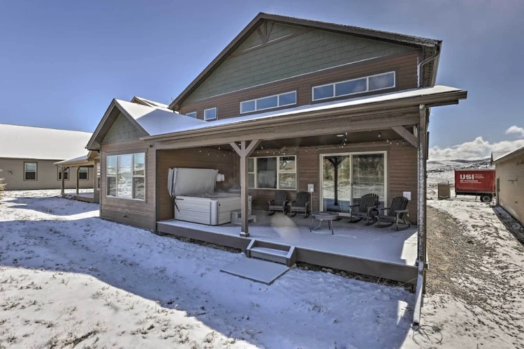 4 Bedrooms Cottage
