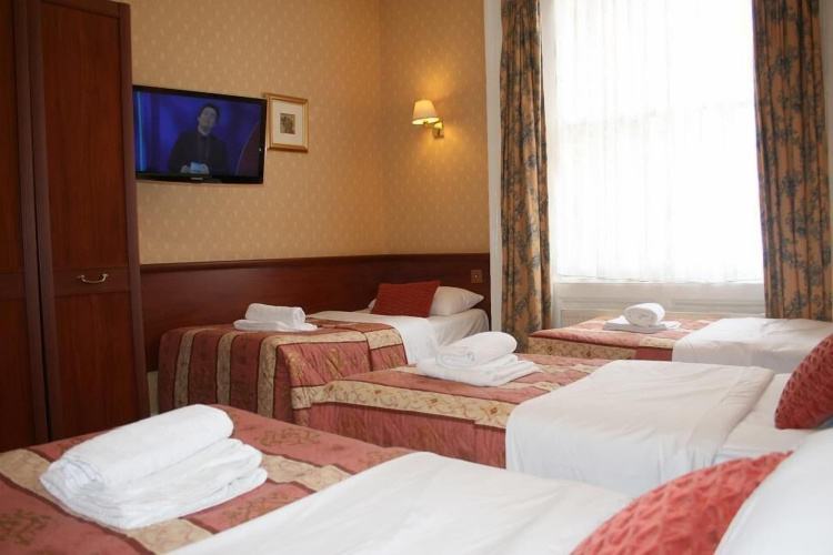 Avon Hotel