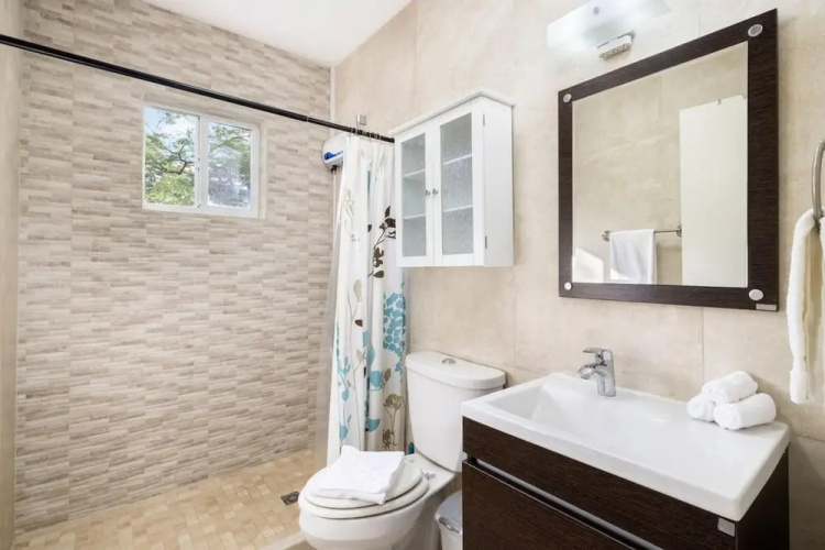 3BR Villa Central Location Private Pool Patio