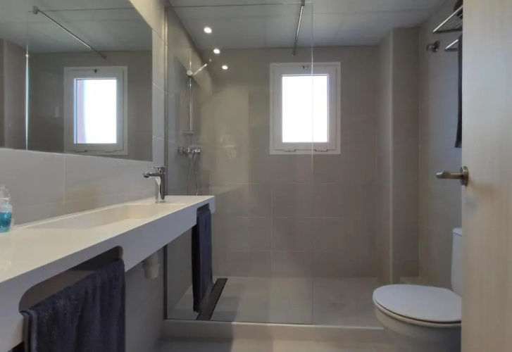 Apartment 30 meters from the beach