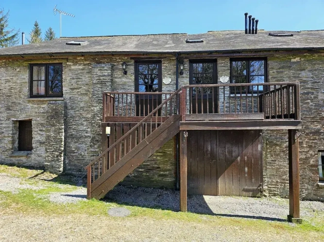2 Bedrooms Cottage