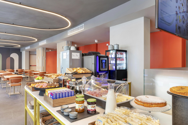 B&B HOTEL Genova City Center photo 12