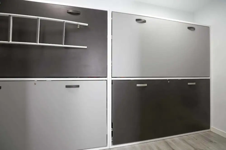 3 Bedrooms Apartment