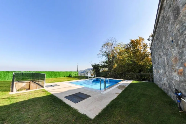 3 Bedrooms Villa