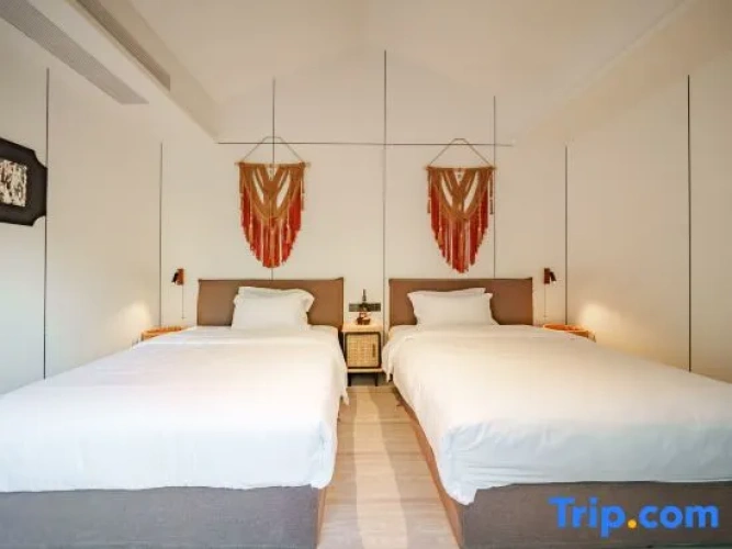 Deluxe Twin Villa