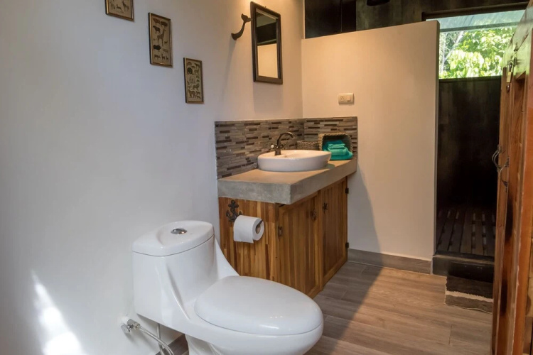 Finca Bellavista Treehouse Community