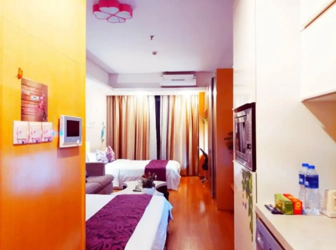 Standard Twin Family room with city view